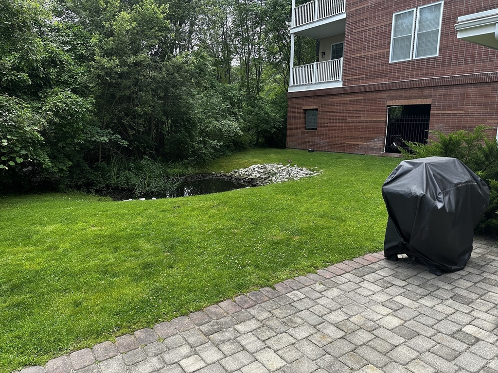 978 Worcester Street, Unit 202 Wellesley, MA 02482 - Photo 6 of 8