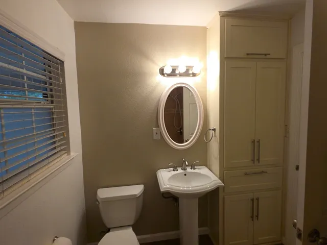 $2,050 | 4707 Philco Drive, Austin, TX 78745