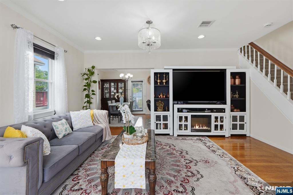 65 Franklin Road Teaneck, NJ 07666 - Photo 9 of 41