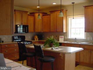3016 Weaver Road, Unit 24 Lititz, PA 17543 - Photo 9 of 15