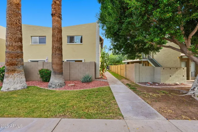 $495,000 | 4925 North 73rd Street, Unit 1, Scottsdale, AZ 85251