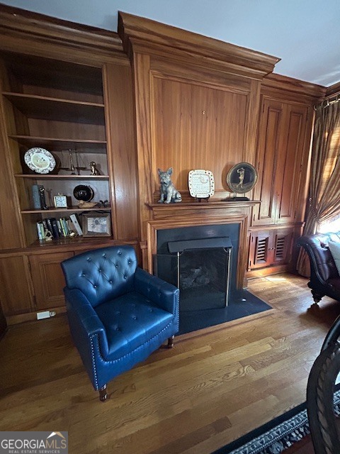 1156 South Main Street Moultrie, GA 31768 - Photo 29 of 56 a living room with furniture and a fireplace