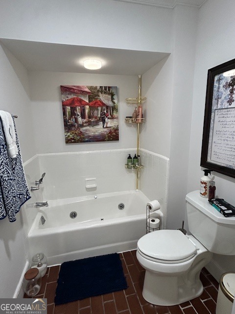 1156 South Main Street Moultrie, GA 31768 - Photo 35 of 56 a bathroom with a sink a toilet and bathtub