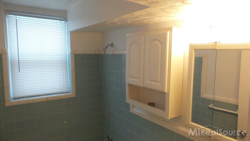 2557 West McNichols Road, Unit B7 Detroit, MI 48221 - Photo 19 of 20