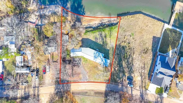 $650,000 | 128 Meandering Way, Mabank, TX 75156