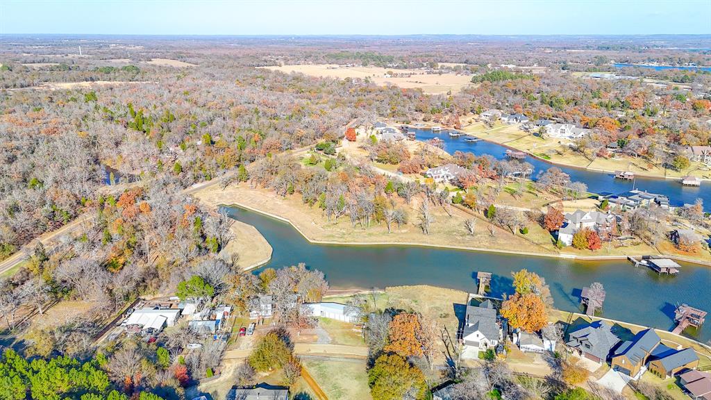 128 Meandering Way Mabank, TX 75156 - Photo 5 of 38