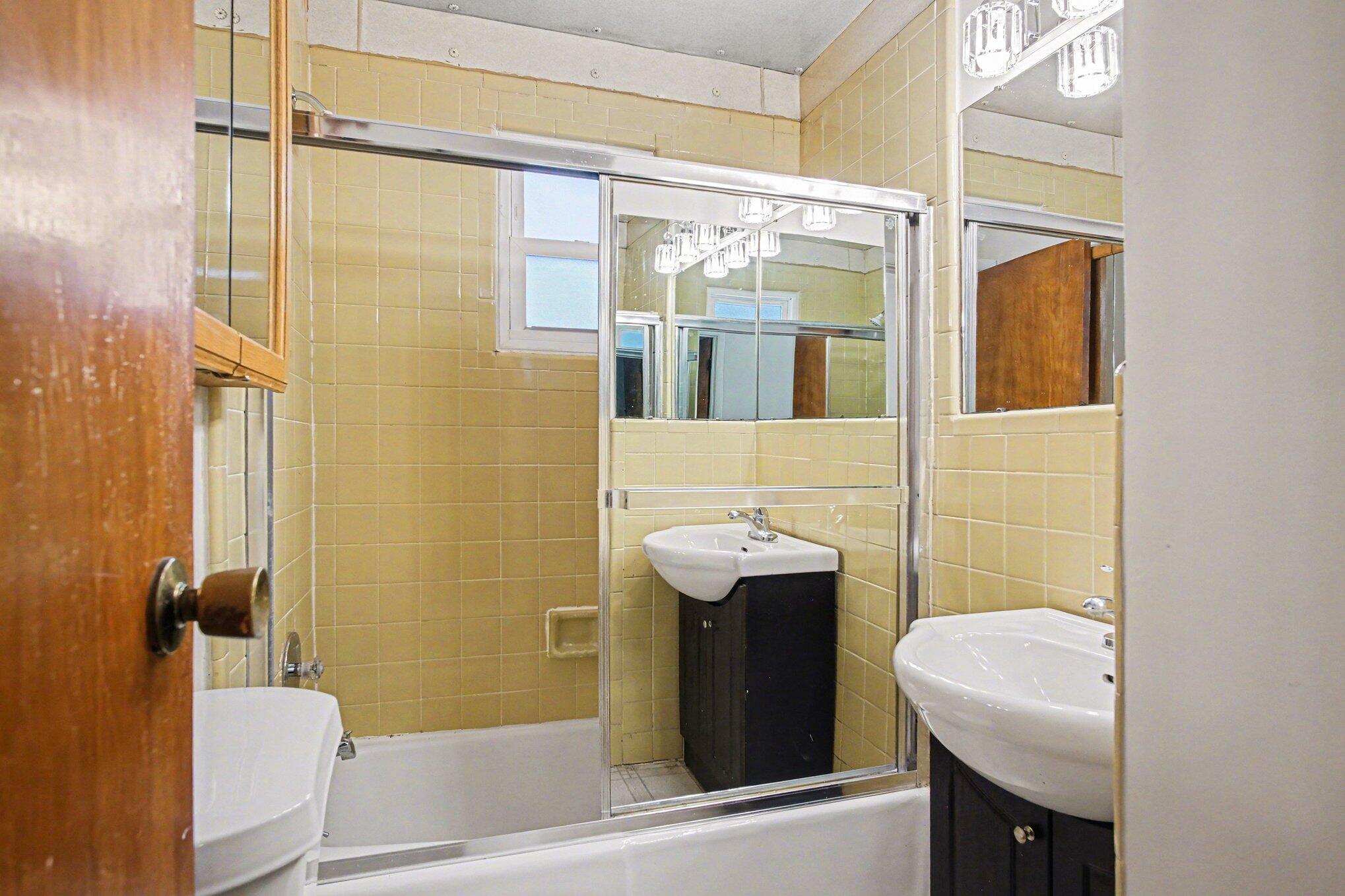 665 4 Mile Road Northwest Comstock Park, MI 49321 - Photo 13 of 18 Bathroom