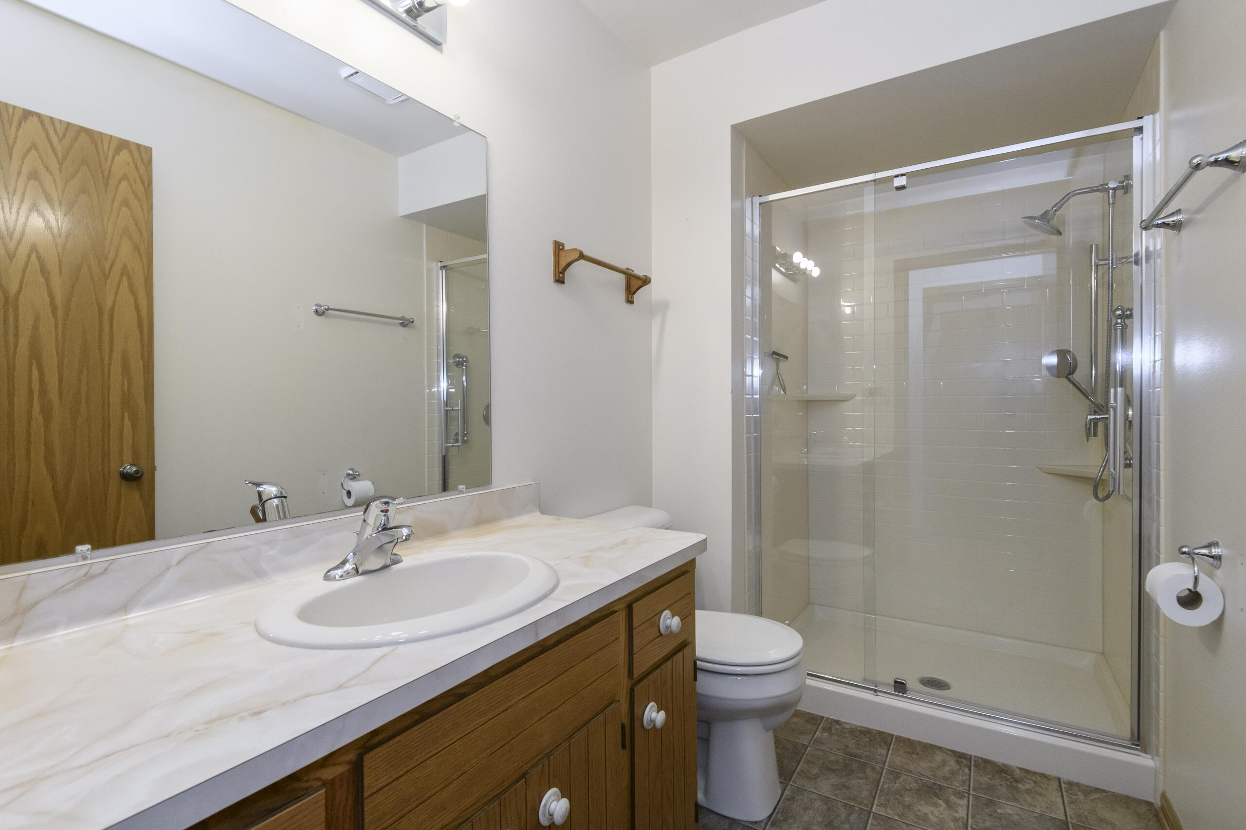 W180N9890 Riversbend Circle West Germantown, WI 53022 - Photo 21 of 39 Updated Walk In Shower