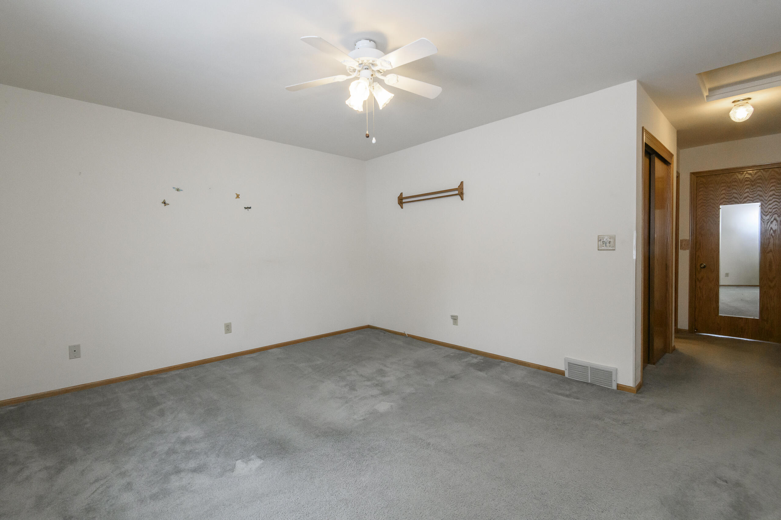 W180N9890 Riversbend Circle West Germantown, WI 53022 - Photo 23 of 39 Good Size Primary