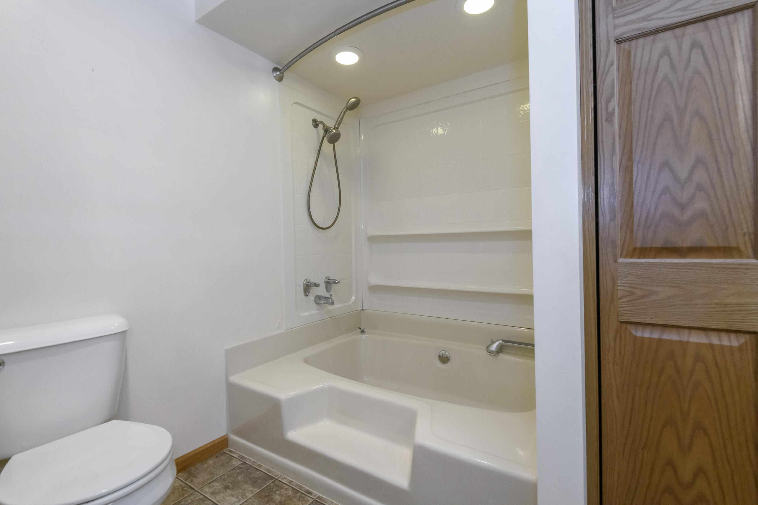 W180N9890 Riversbend Circle West Germantown, WI 53022 - Photo 26 of 39 Shower over Tub