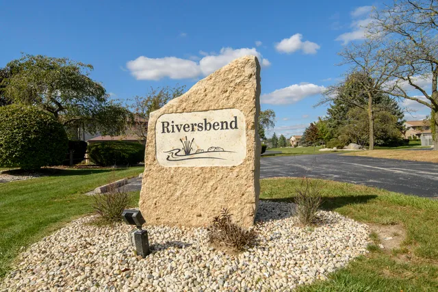 $309,900 | W180N9890 Riversbend Circle West, Germantown, WI 53022