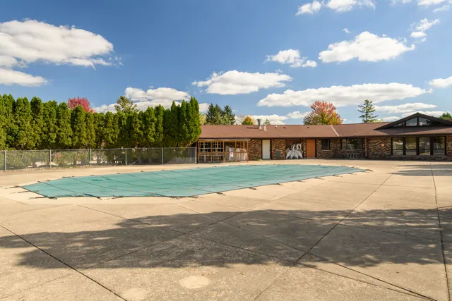 $309,900 | W180N9890 Riversbend Circle West, Germantown, WI 53022