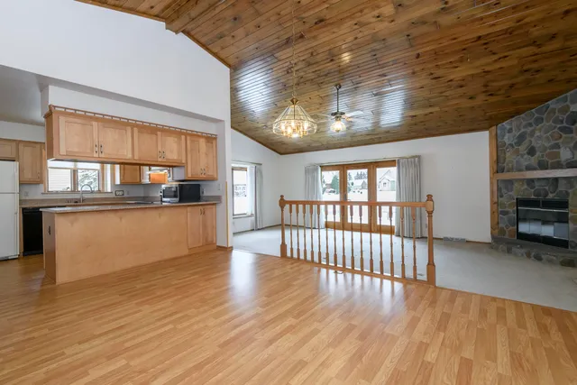 $309,900 | W180N9890 Riversbend Circle West, Germantown, WI 53022