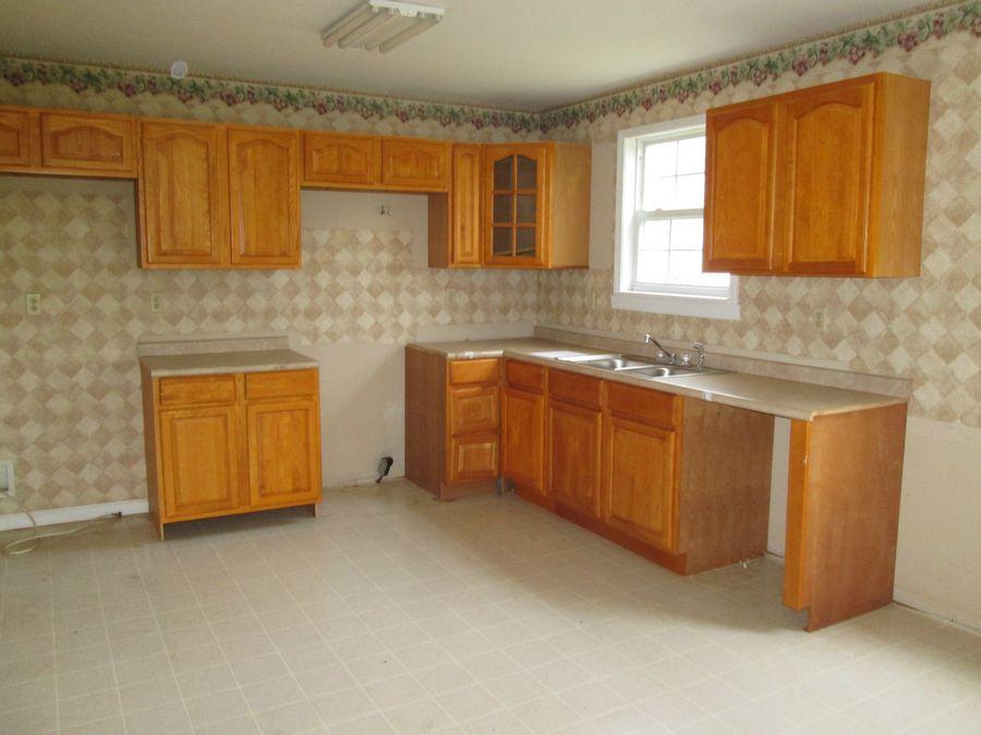 130 Winfield Lane Decatur, TN 37322 - Photo 3 of 10 tn_kitchen