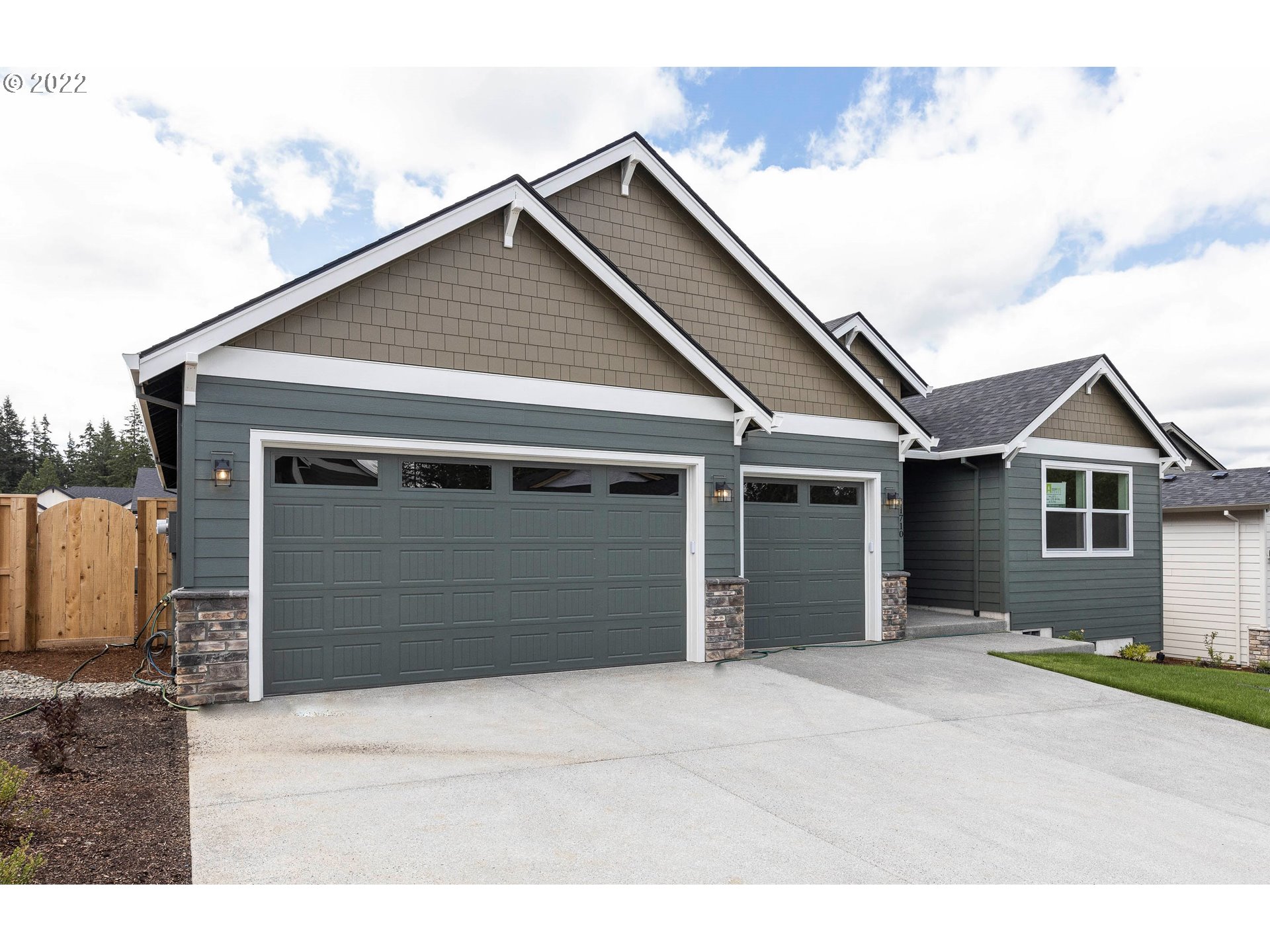 1730 Northeast Robert Road Estacada, OR 97023 - Photo 3 of 25 Gallery Image 3