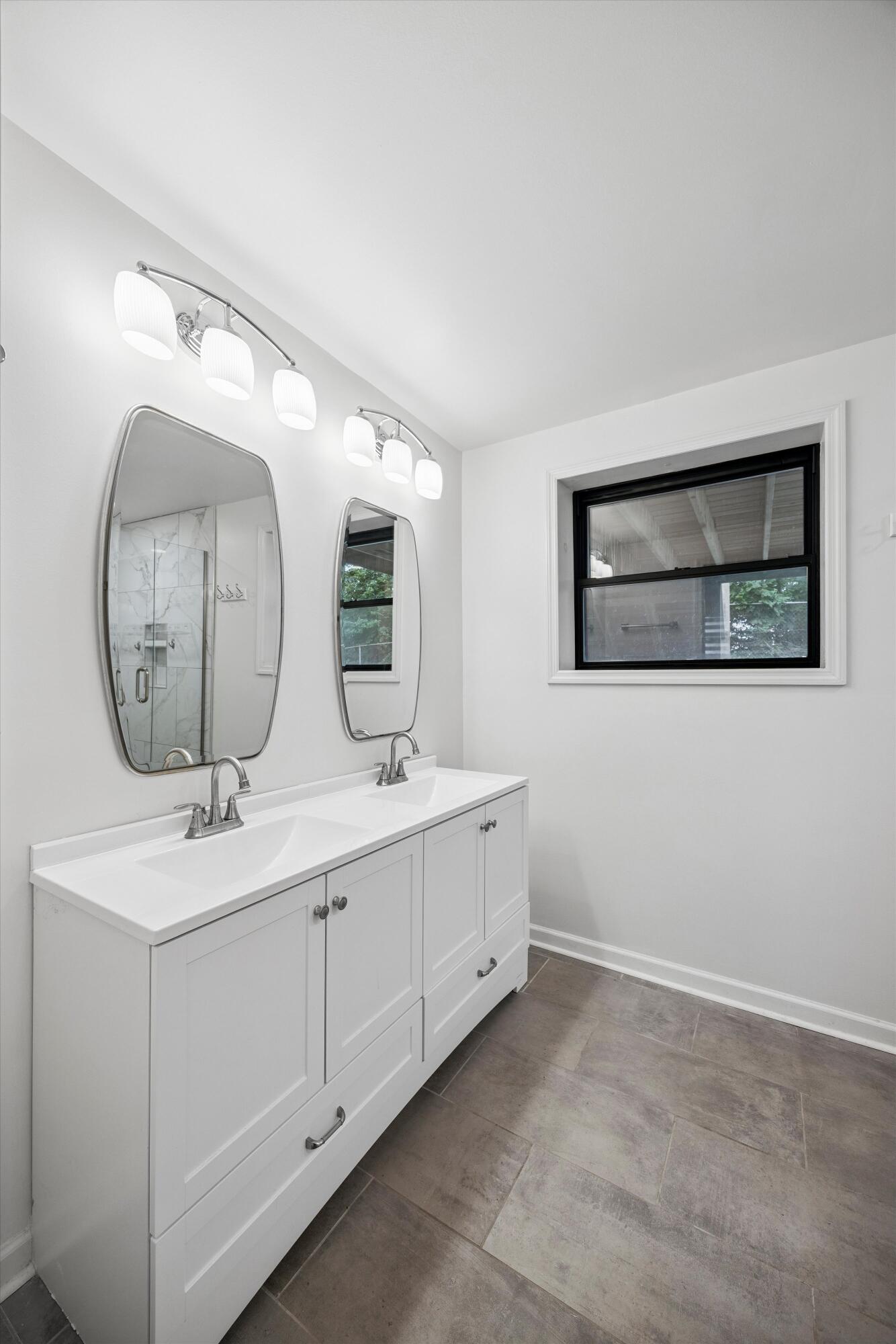 2427 Maplewood Drive Chattanooga, TN 37421 - Photo 22 of 29 26-090A3529