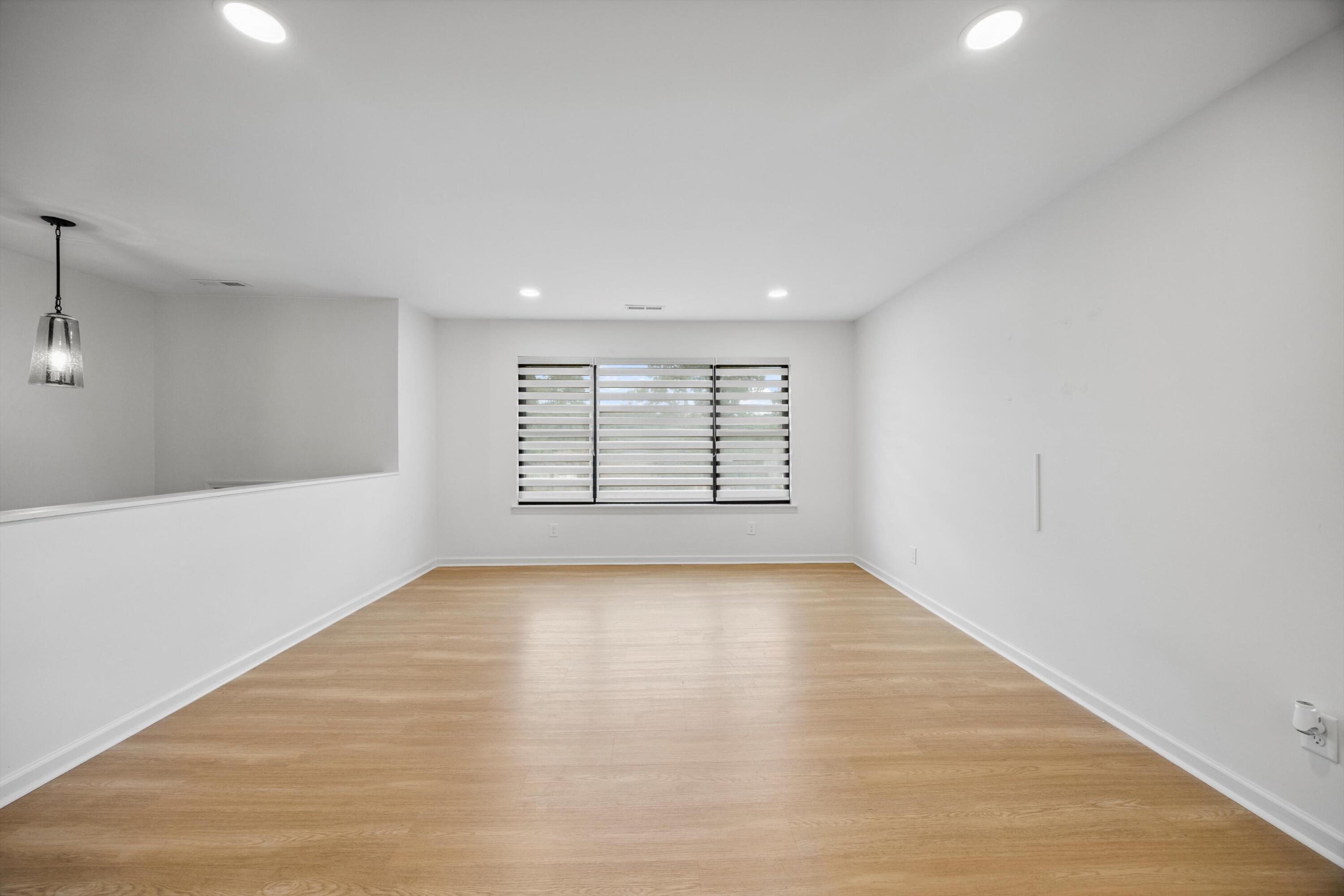 2427 Maplewood Drive Chattanooga, TN 37421 - Photo 5 of 29 04-090A3394