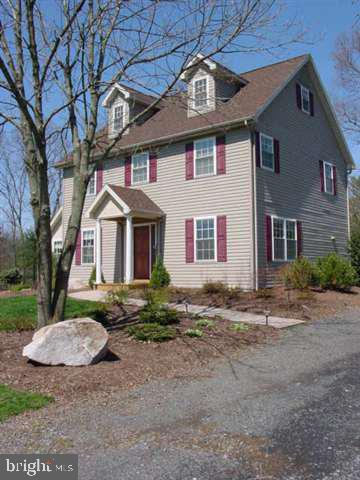 563 Airy View Road Shermans Dale, PA 17090 - Photo 2 of 23 Gallery Image 2