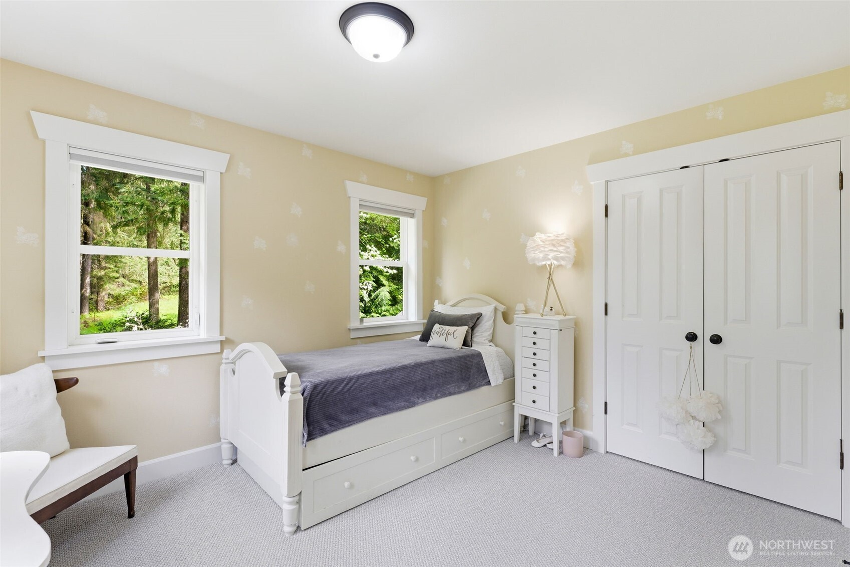 252 Northwest Sigurd Hanson Road Poulsbo, WA 98370 - Photo 18 of 40