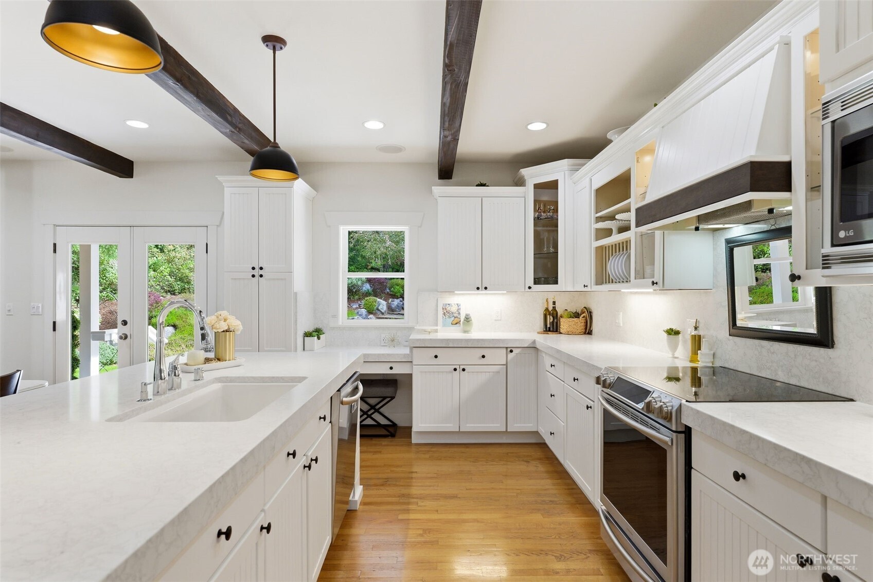 252 Northwest Sigurd Hanson Road Poulsbo, WA 98370 - Photo 7 of 40