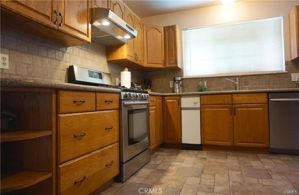 14609 Figueras Road La Mirada, CA 90638 - Photo 13 of 17