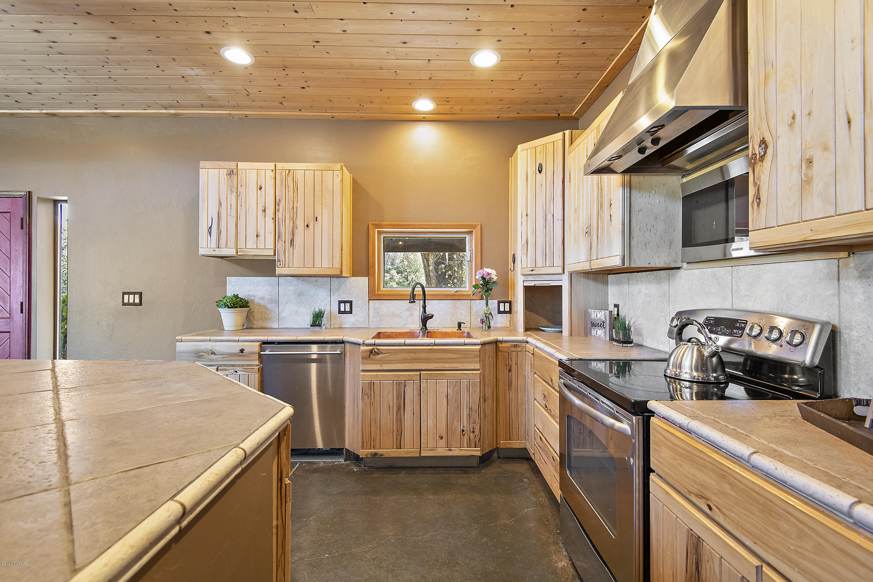 531 South Cody Loop Road Oracle, AZ 85623 - Photo 20 of 50