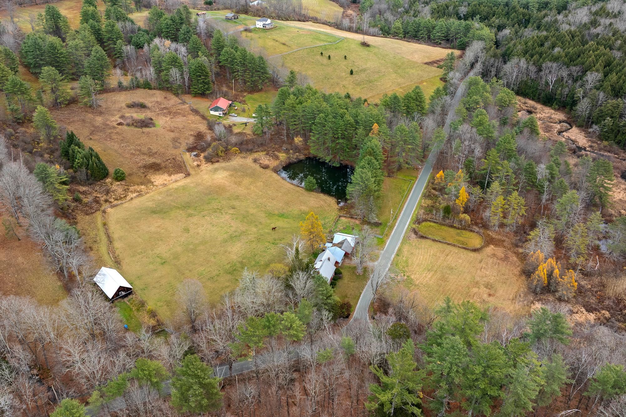 298 Jenneville Road Hartland, VT 05089 - Photo 8 of 57