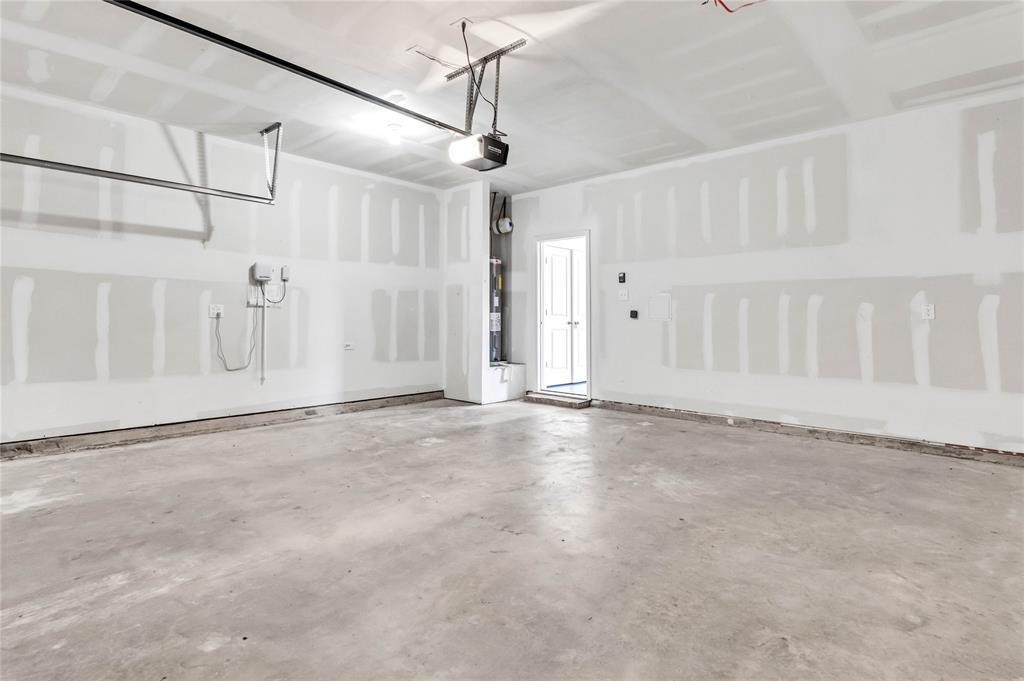 2119 Hamilton Street Princeton, TX 75407 - Photo 4 of 31