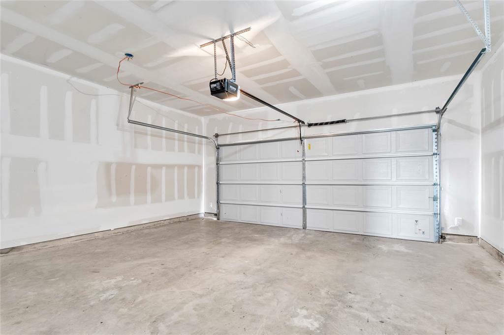 2119 Hamilton Street Princeton, TX 75407 - Photo 5 of 31