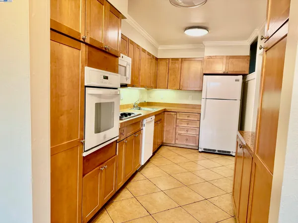 $3,795 | 34 Andrew Drive, Unit 132, Tiburon, CA 94920