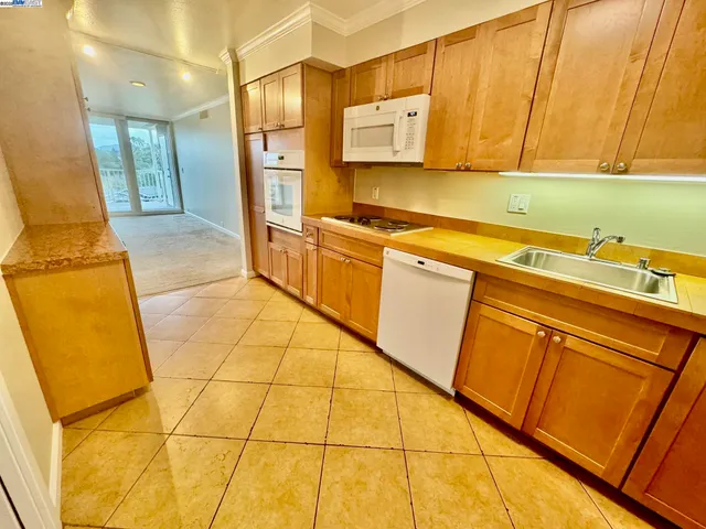 $3,900 | 34 Andrew Drive, Unit 132, Tiburon, CA 94920