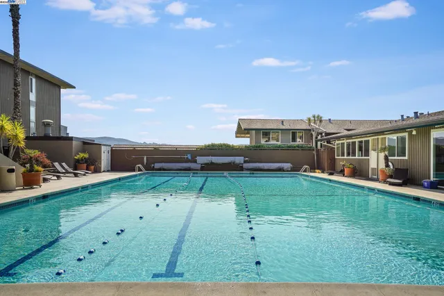 $3,900 | 34 Andrew Drive, Unit 132, Tiburon, CA 94920