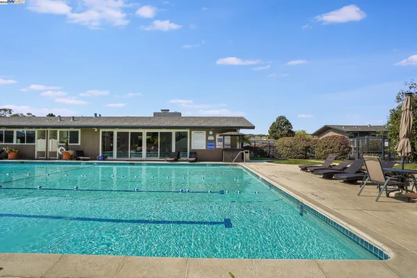 $3,795 | 34 Andrew Drive, Unit 132, Tiburon, CA 94920