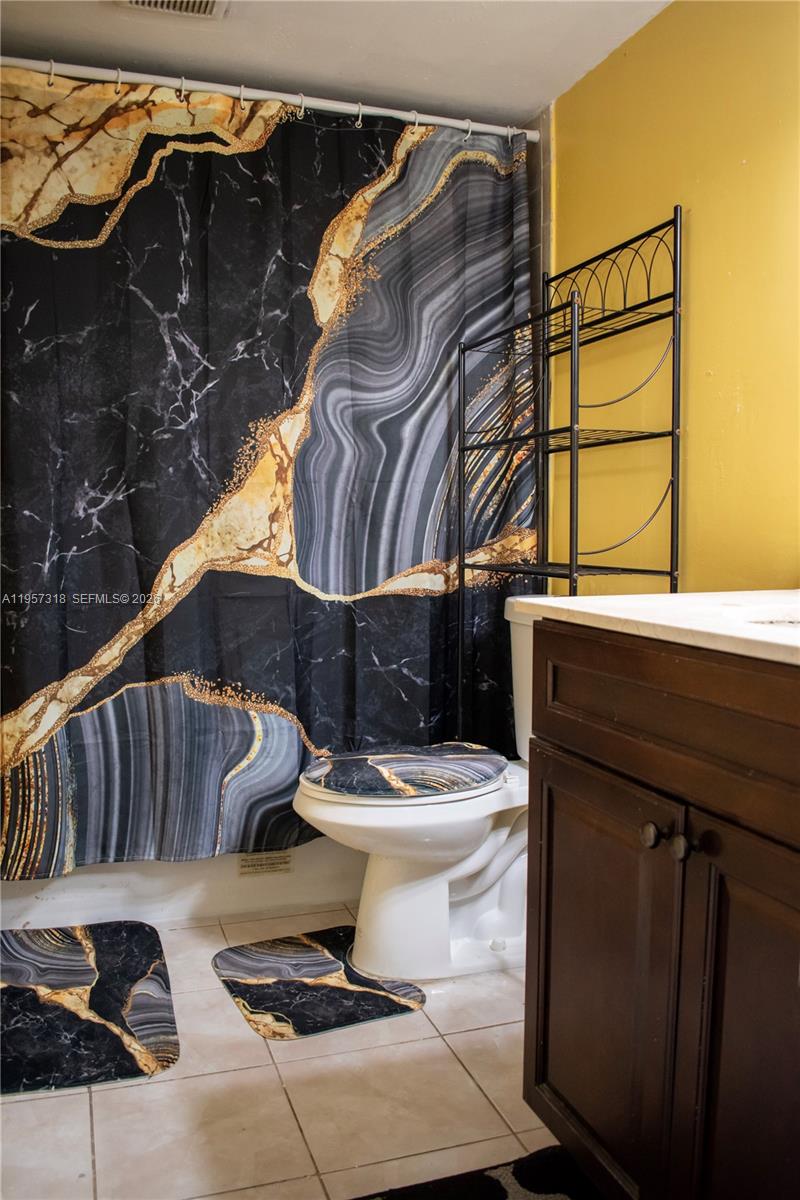 4144 Inverrary Drive, Unit 15G Lauderhill, FL 33319 - Photo 12 of 36