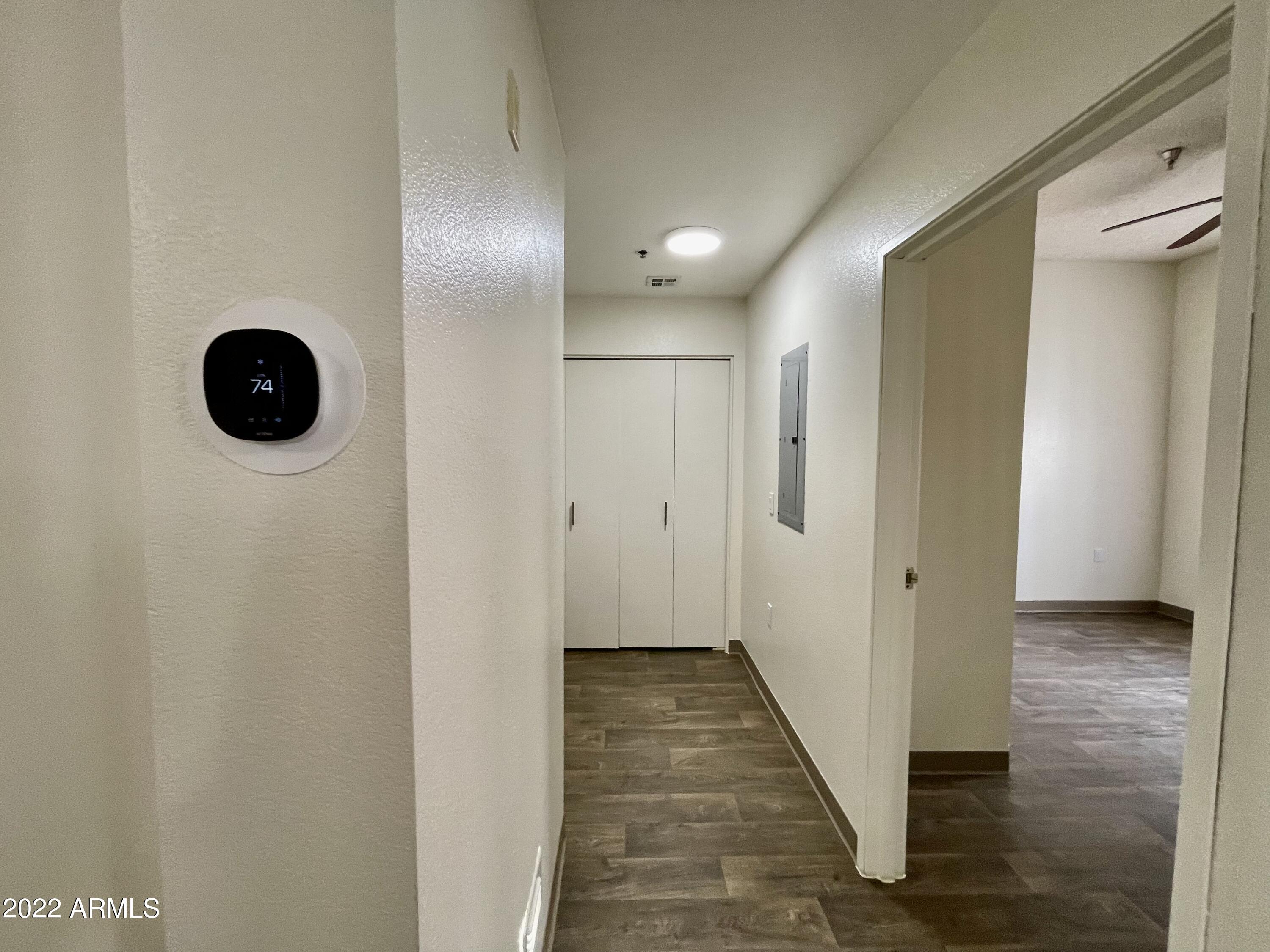 6945 East Main Street Mesa, AZ 85207 - Photo 14 of 35 Hallway