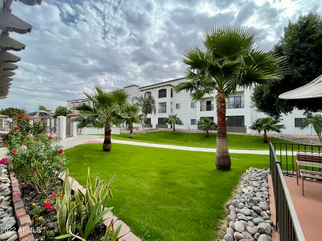 $2,885 | 6945 East Main Street, Mesa, AZ 85207