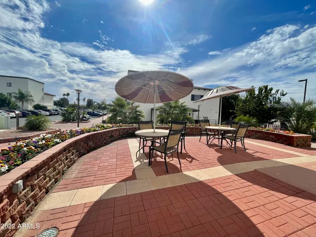 $2,885 | 6945 East Main Street, Mesa, AZ 85207