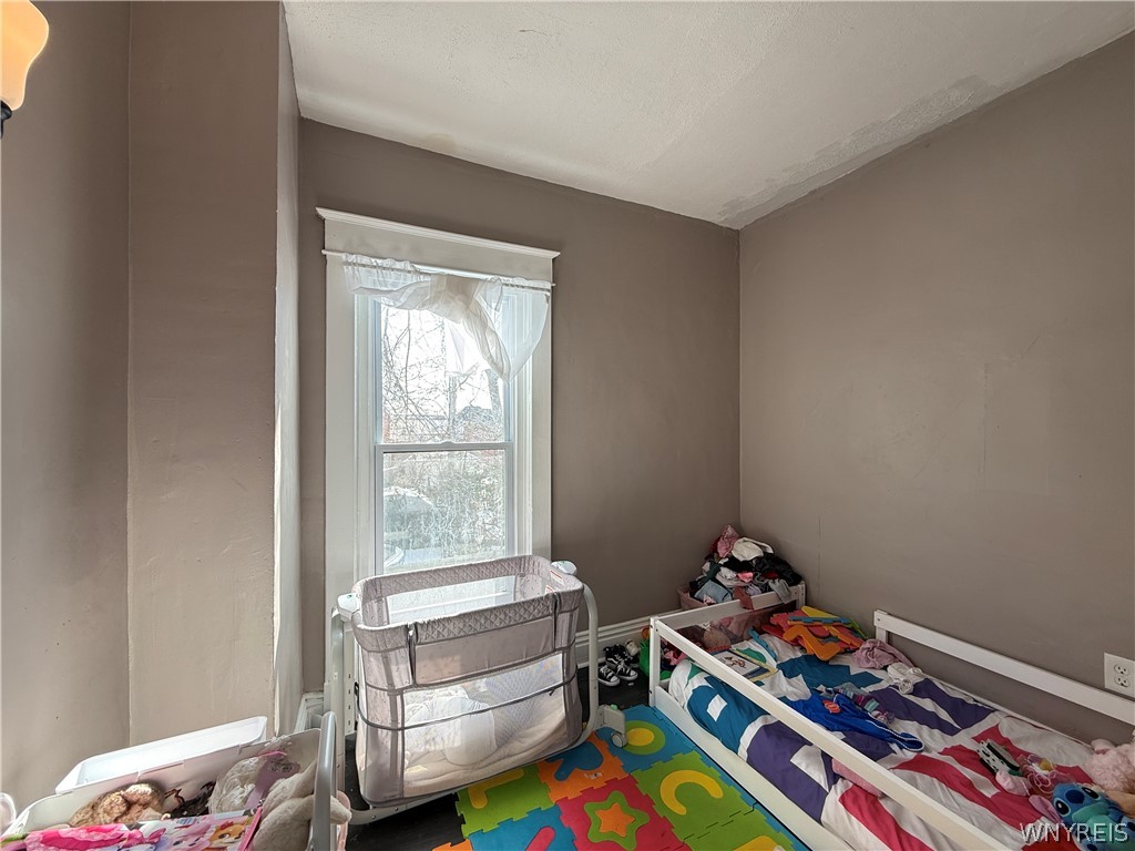 121 Riverside Avenue Buffalo, NY 14207 - Photo 12 of 17