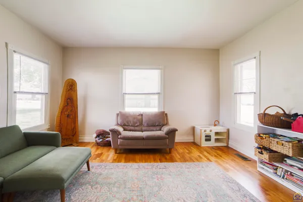 $315,000 | 802 West Bertrand Street, St. Marys, KS 66536