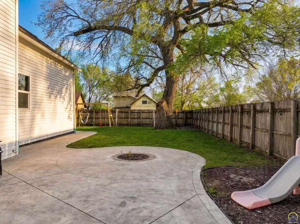 $315,000 | 802 West Bertrand Street, St. Marys, KS 66536