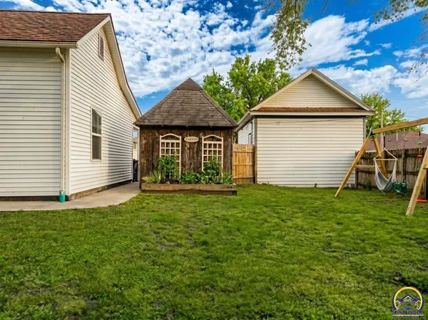 $315,000 | 802 West Bertrand Street, St. Marys, KS 66536