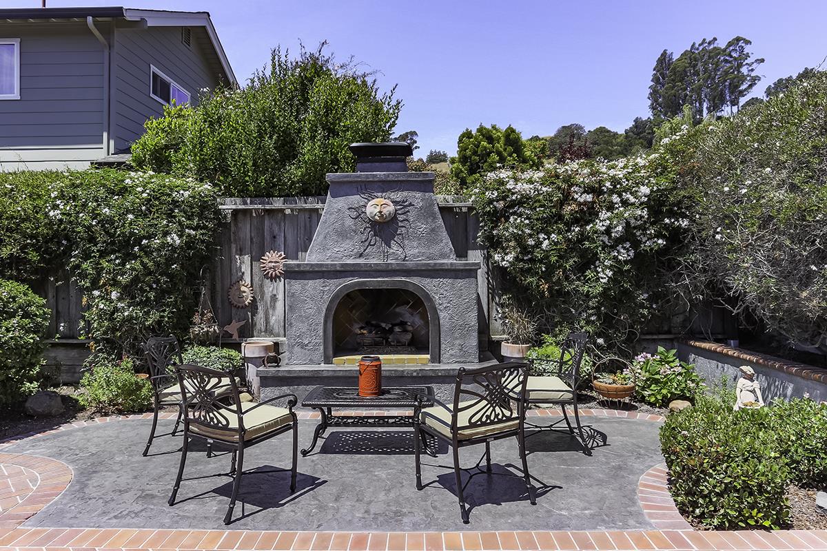 4445 Merlin Way Soquel, CA 95073 - Photo 18 of 25 Gallery Image 18
