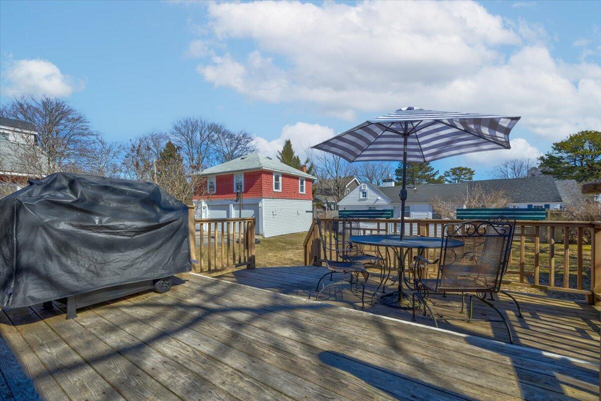 12 Ave 2 Scarborough, ME 04074 - Photo 26 of 35 47-12 Ave 2-47