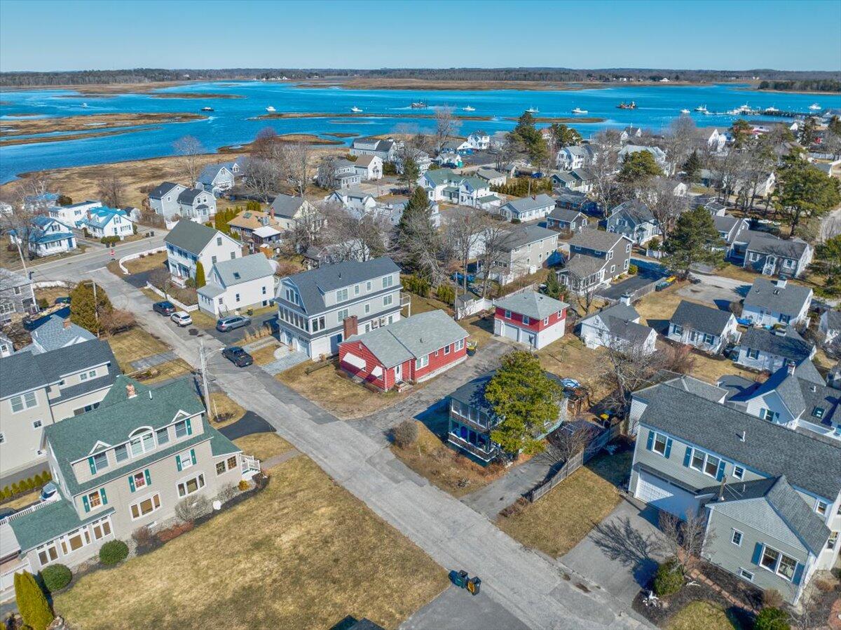 12 Ave 2 Scarborough, ME 04074 - Photo 30 of 35 32-12 Ave 2-32