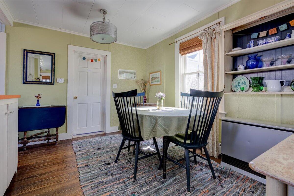 12 Ave 2 Scarborough, ME 04074 - Photo 8 of 35 11-12 Ave 2-11