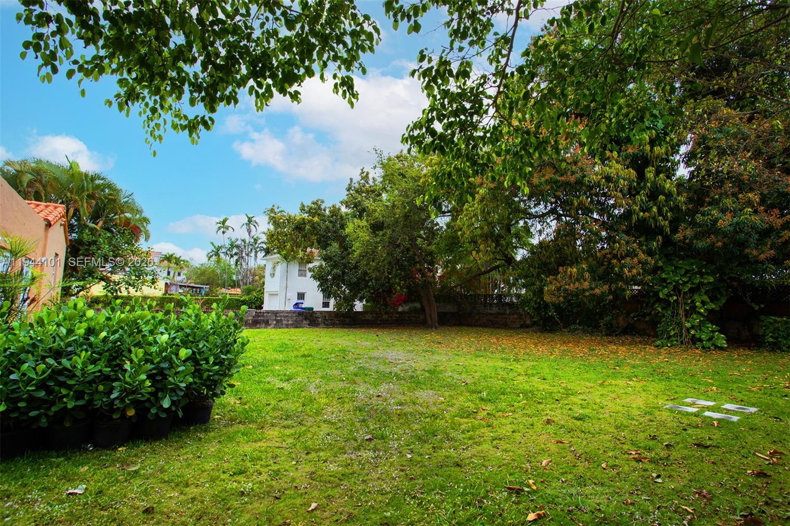 236 Southwest 28th Road Miami, FL 33129 - Photo 30 of 32