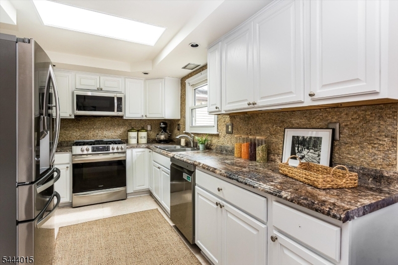373 Orange Road Montclair, NJ 07042 - Photo 13 of 40