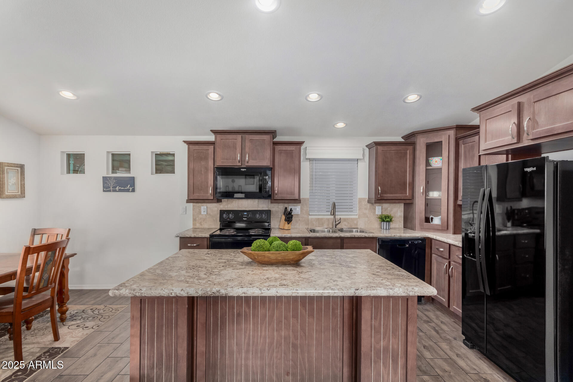 3301 South Goldfield Road, Unit 4065 Apache Junction, AZ 85119 - Photo 14 of 35 15 - Goldfield