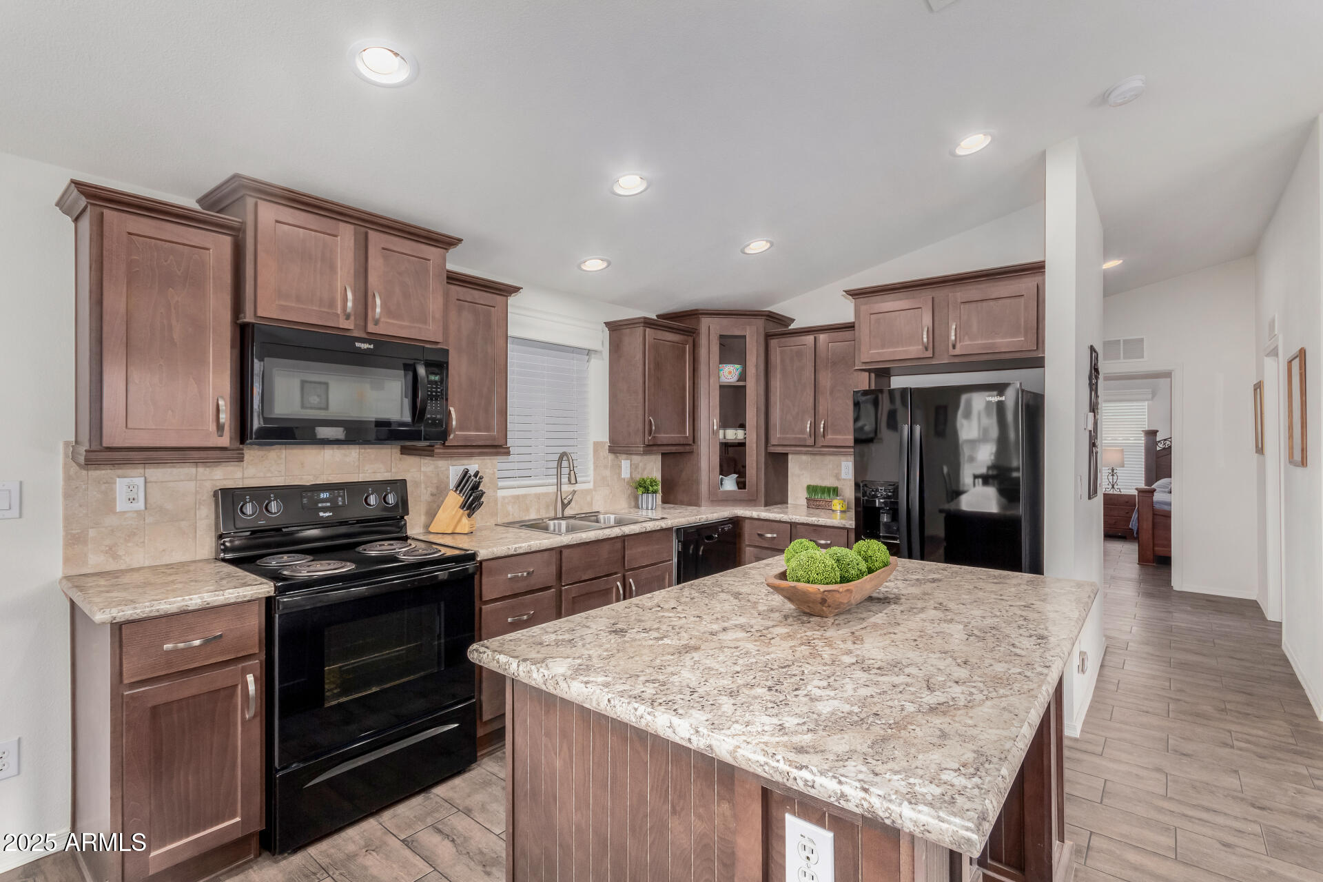 3301 South Goldfield Road, Unit 4065 Apache Junction, AZ 85119 - Photo 15 of 35 16 - Goldfield