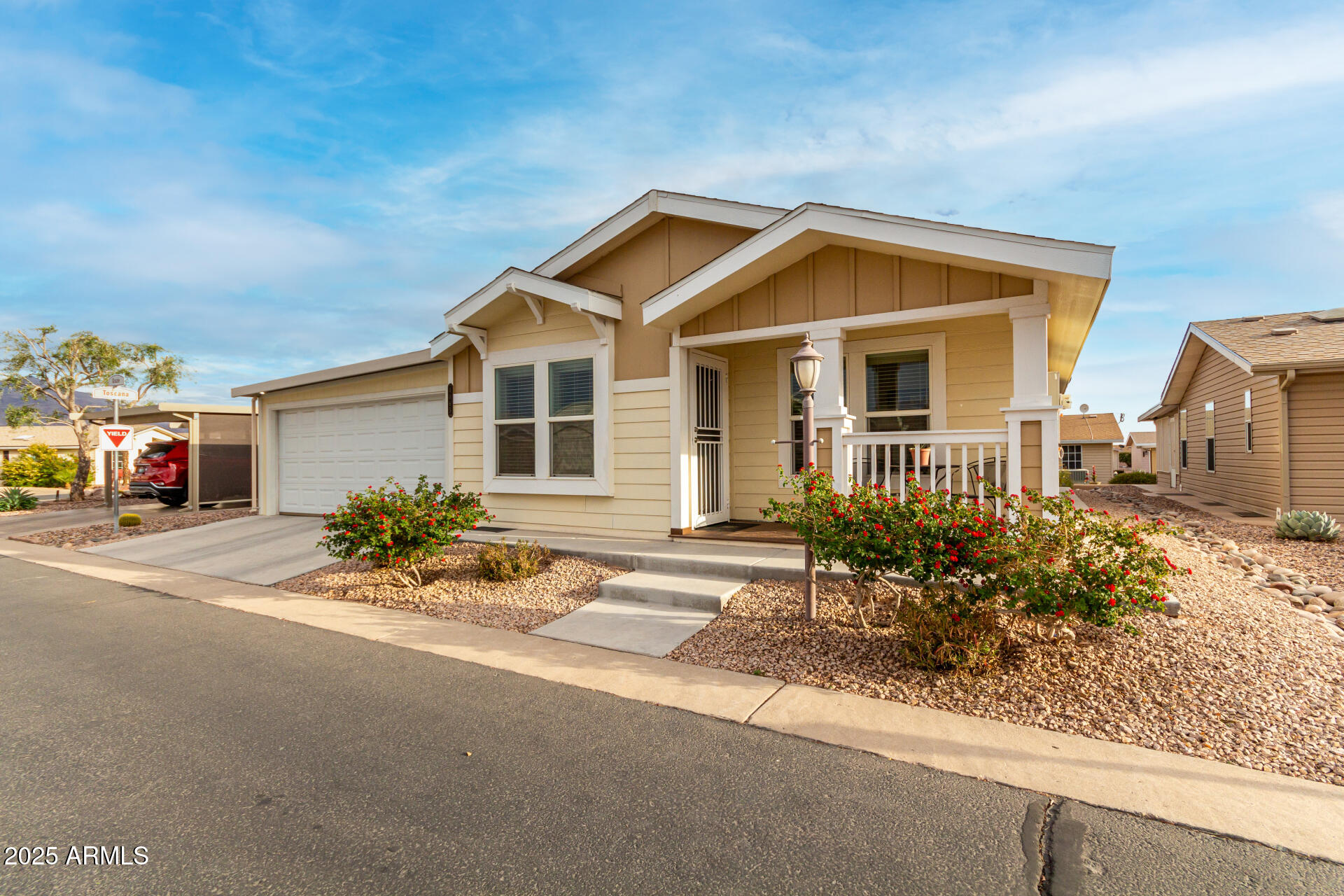 3301 South Goldfield Road, Unit 4065 Apache Junction, AZ 85119 - Photo 3 of 35 03 - Goldfield